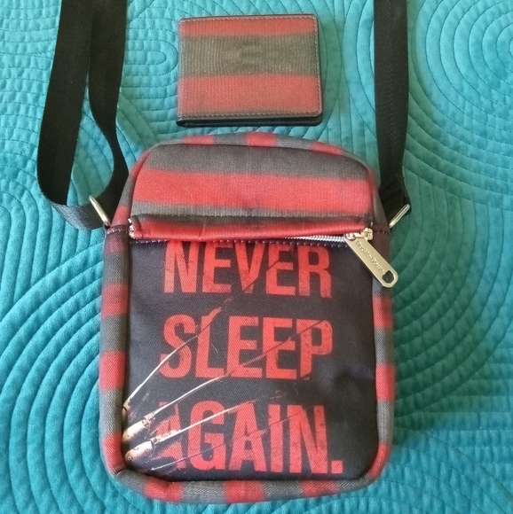 Buckle-Down Handbags - Nightmare on Elm Street Freddy Krueger NEVER SLEEP AGAIN Crossbody & Wallet